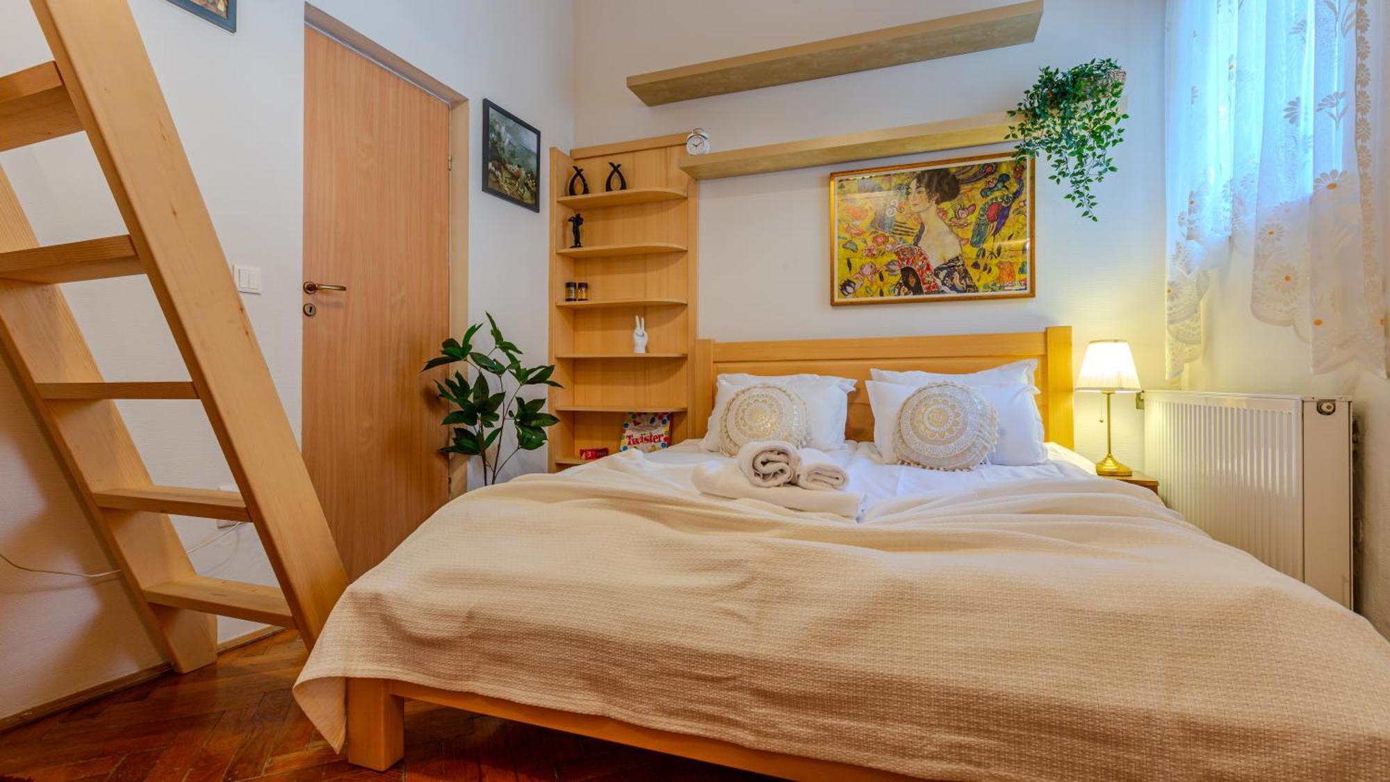 A Piece Of History Guesthouse Braszów Zewnętrze zdjęcie